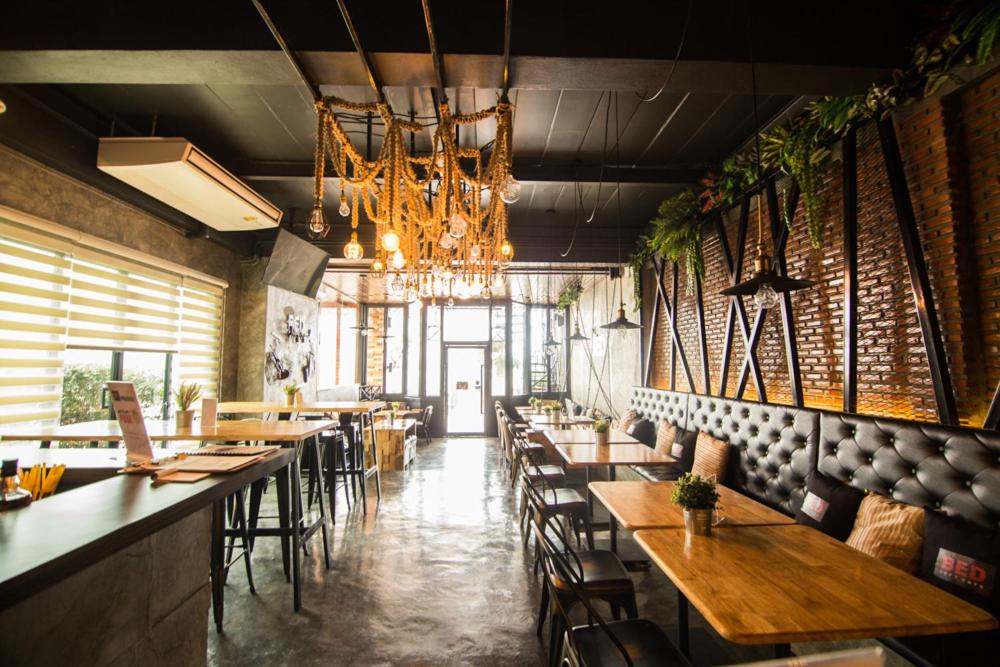 Bed Loft Cafe 53/63