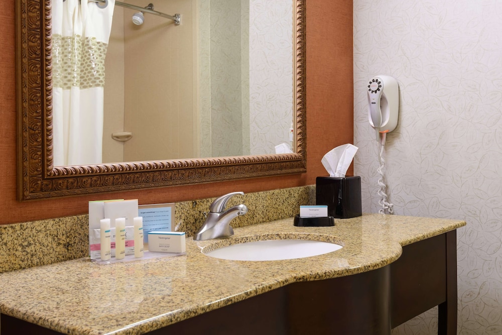 Hampton Inn & Suites Peoria At Grand Prairie Il 27/61