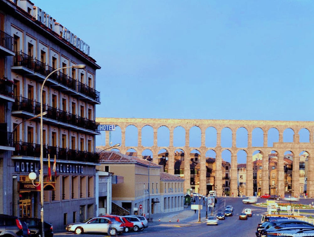 Hotel ELE Acueducto 4/57