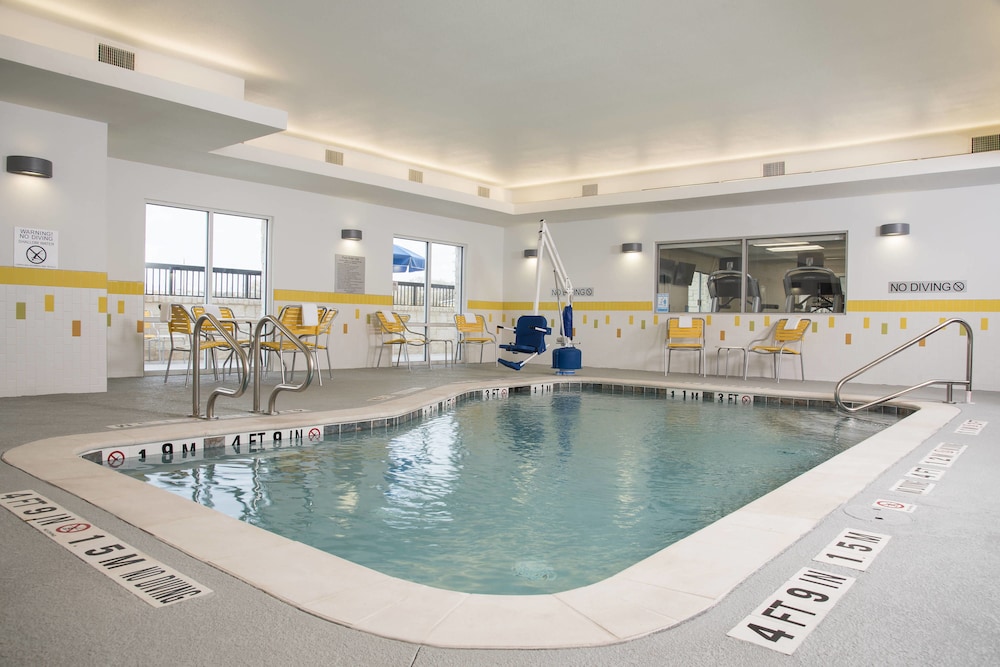 Fairfield Inn Suites Fredericksburg in FREDERICKSBURG - TX