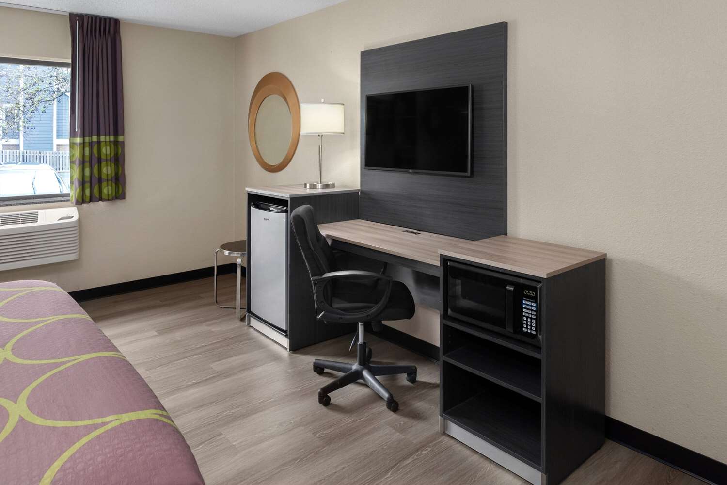 Super 8 by Wyndham Copley Akron 11/15