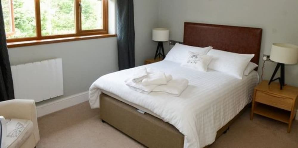The Gower Hotel 12/50