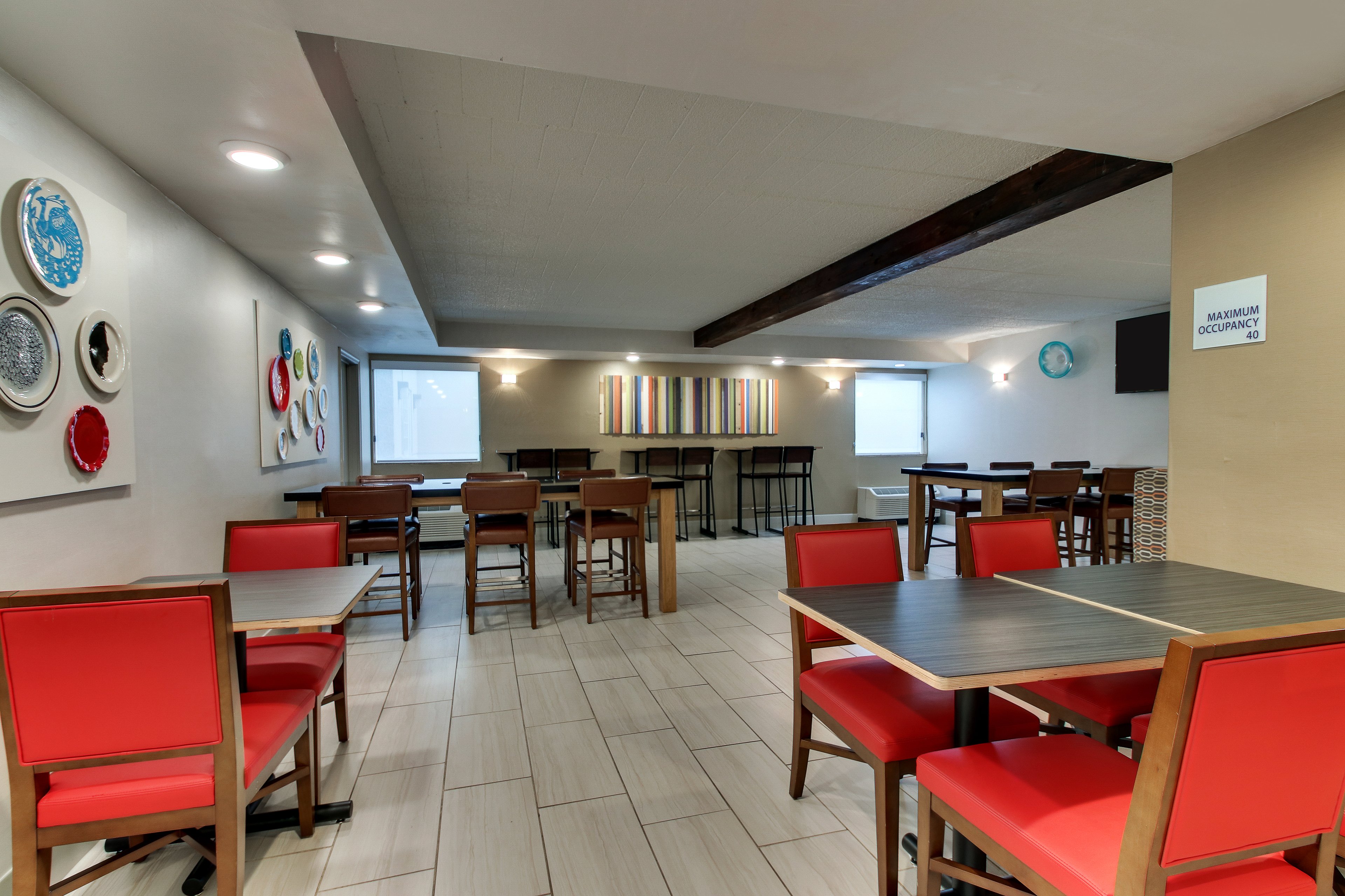 HOLIDAY INN EXPRESS PITTSTON SCRANTON AIRPORT 44/54