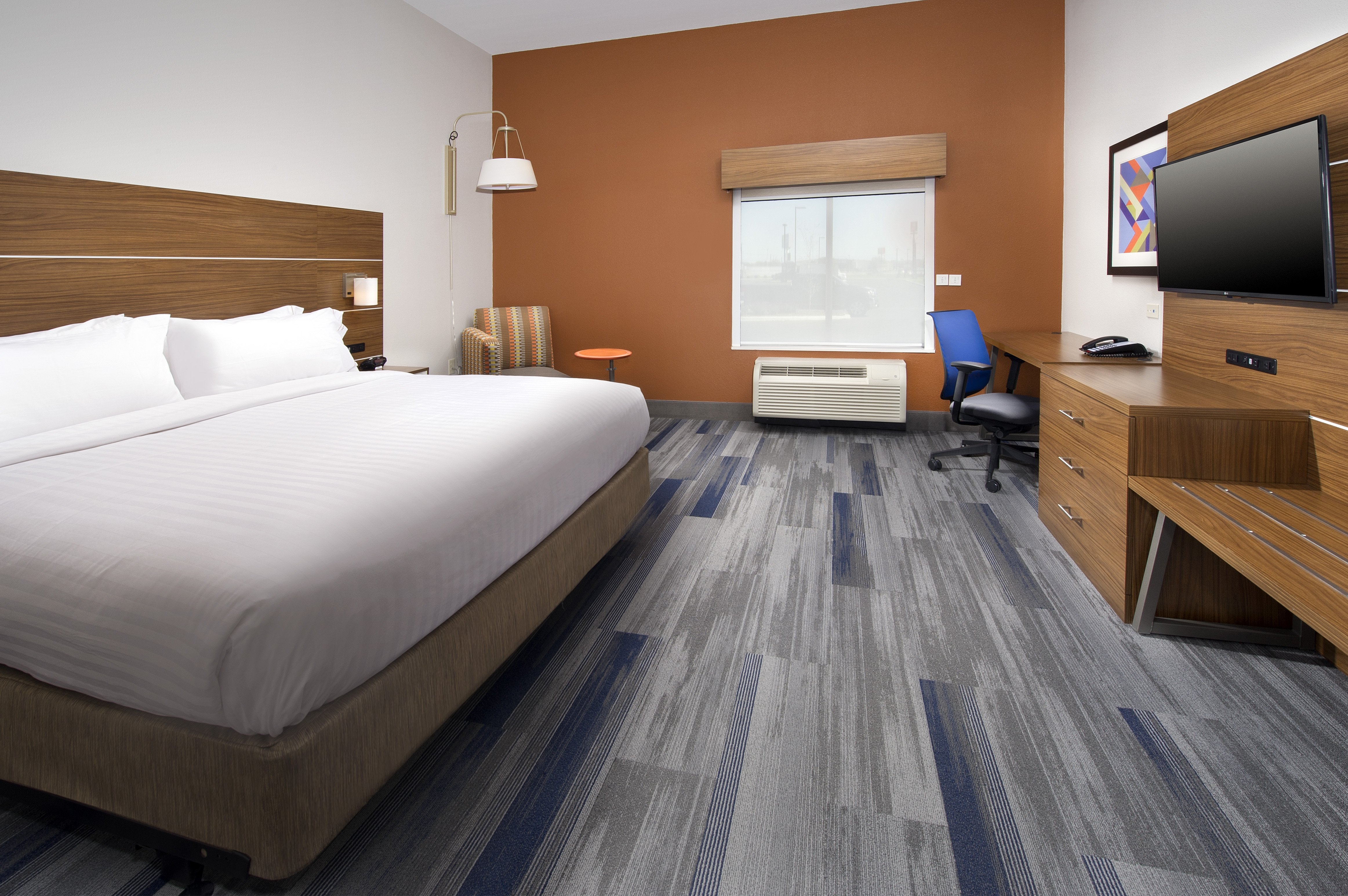 Holiday Inn Express & Suites New Braunfels 19/64