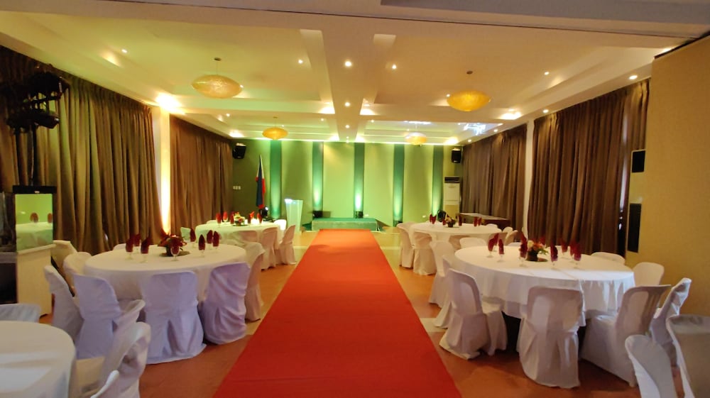 Tagaytay Country Hotel 45/57