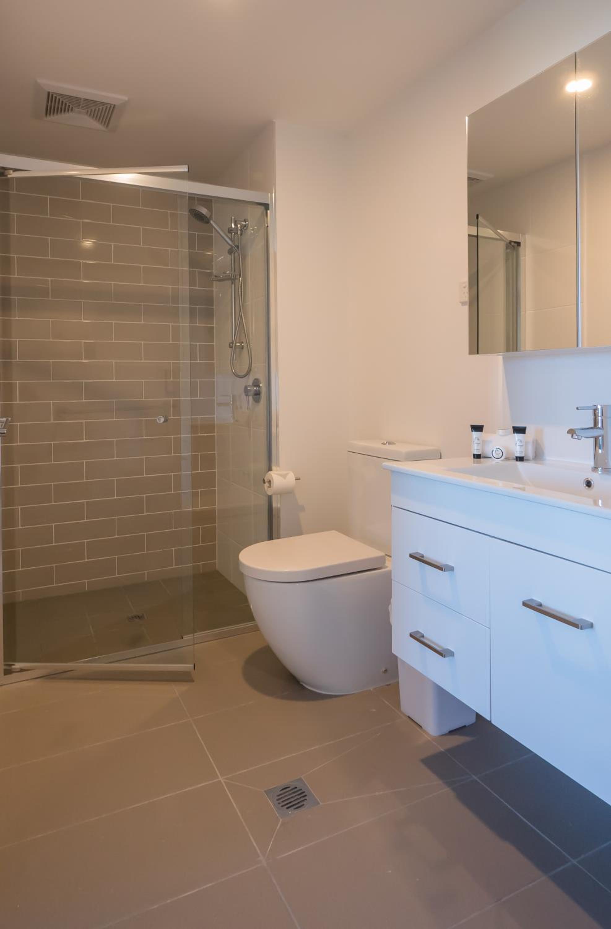 شقة بغرفتي نوم، Annexe Apartments 7/7