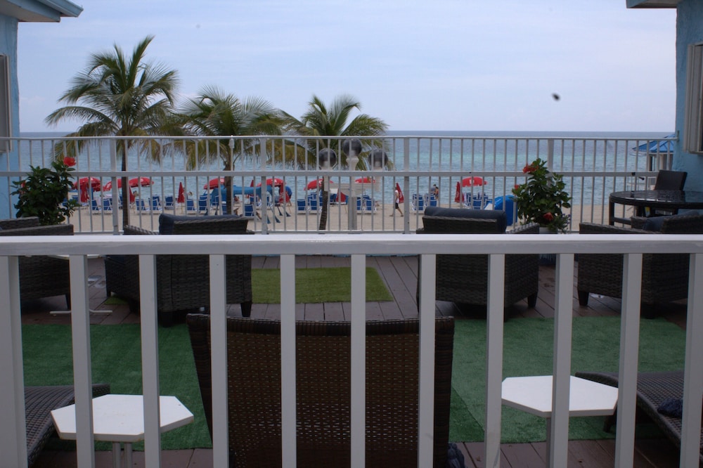 Golden Sand Oceanfront 40/58