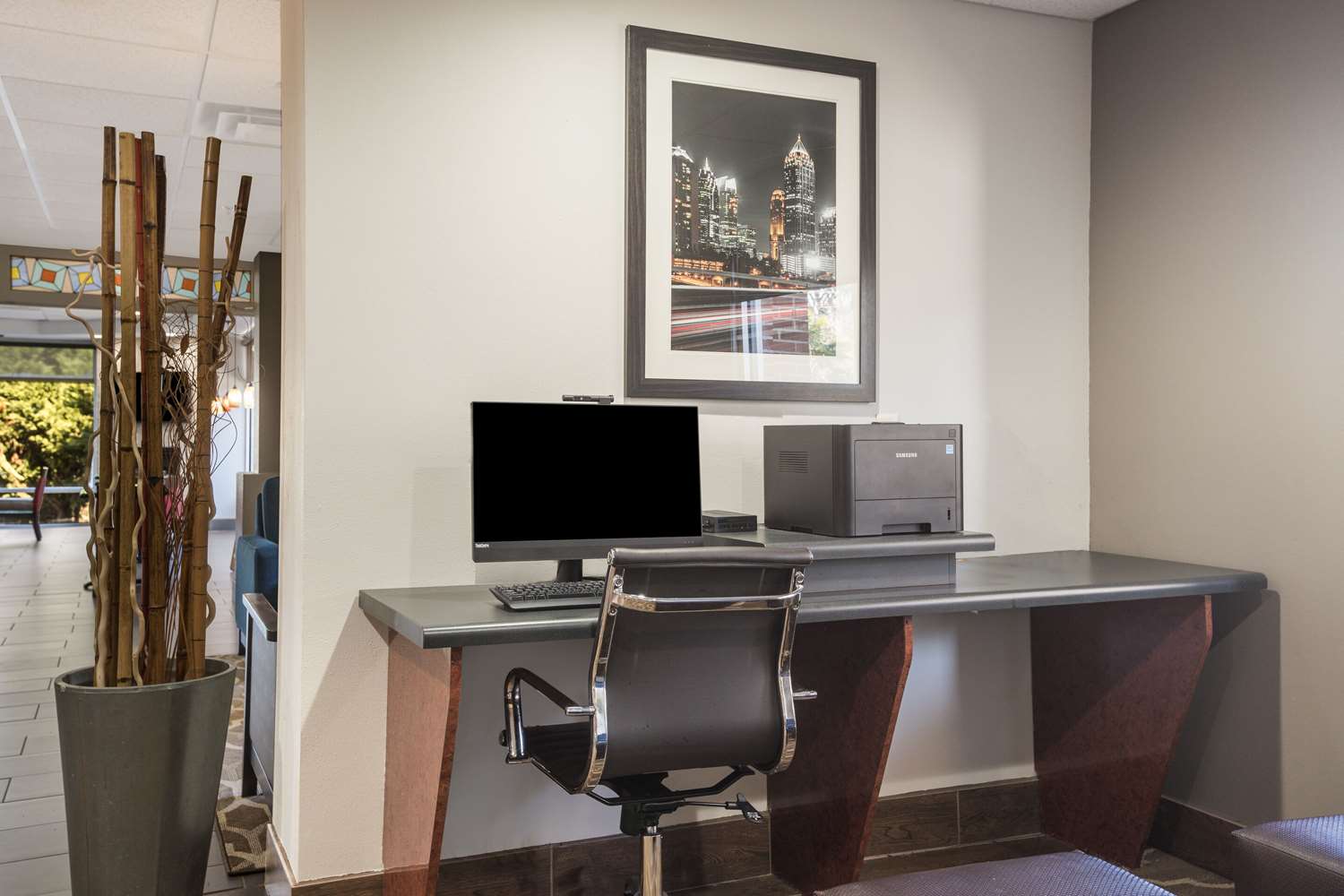 Comfort Suites Forsyth Near I-75 39/49