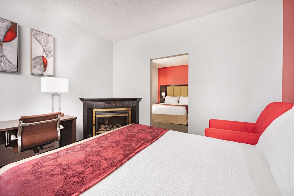 Ramada By Wyndham Keystone Near Mt Rushmore 15/61