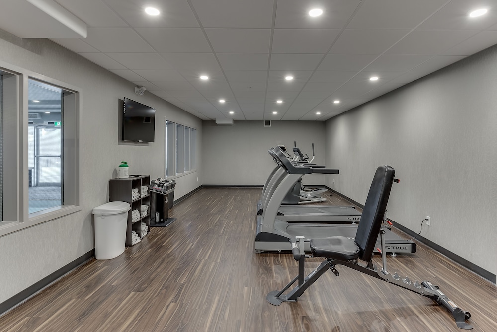 Home Inn Suites Saskatoon South 43/66