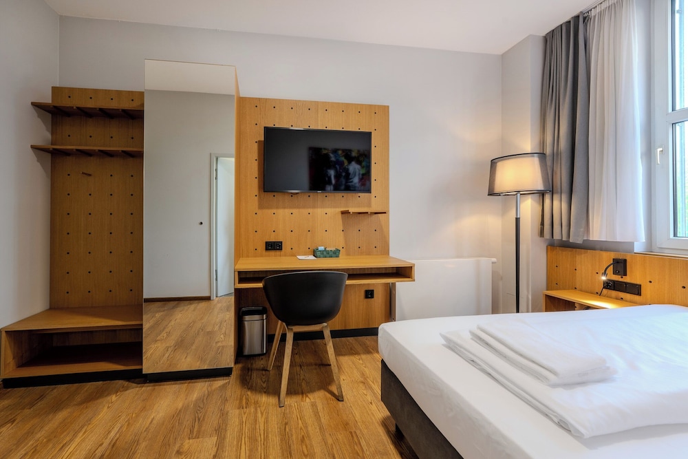 Mk Hotel Berlin 14/50
