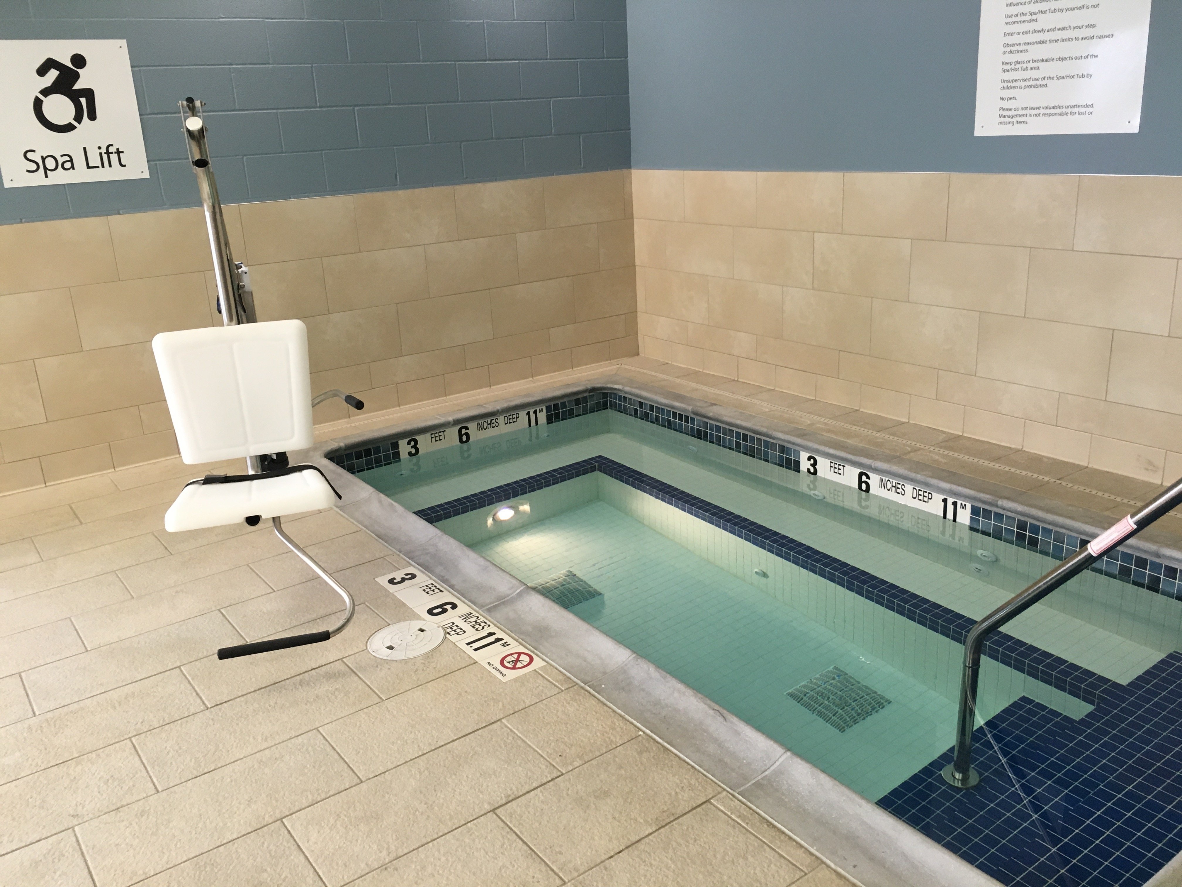 Holiday Inn Express Suites Oswego 14/48