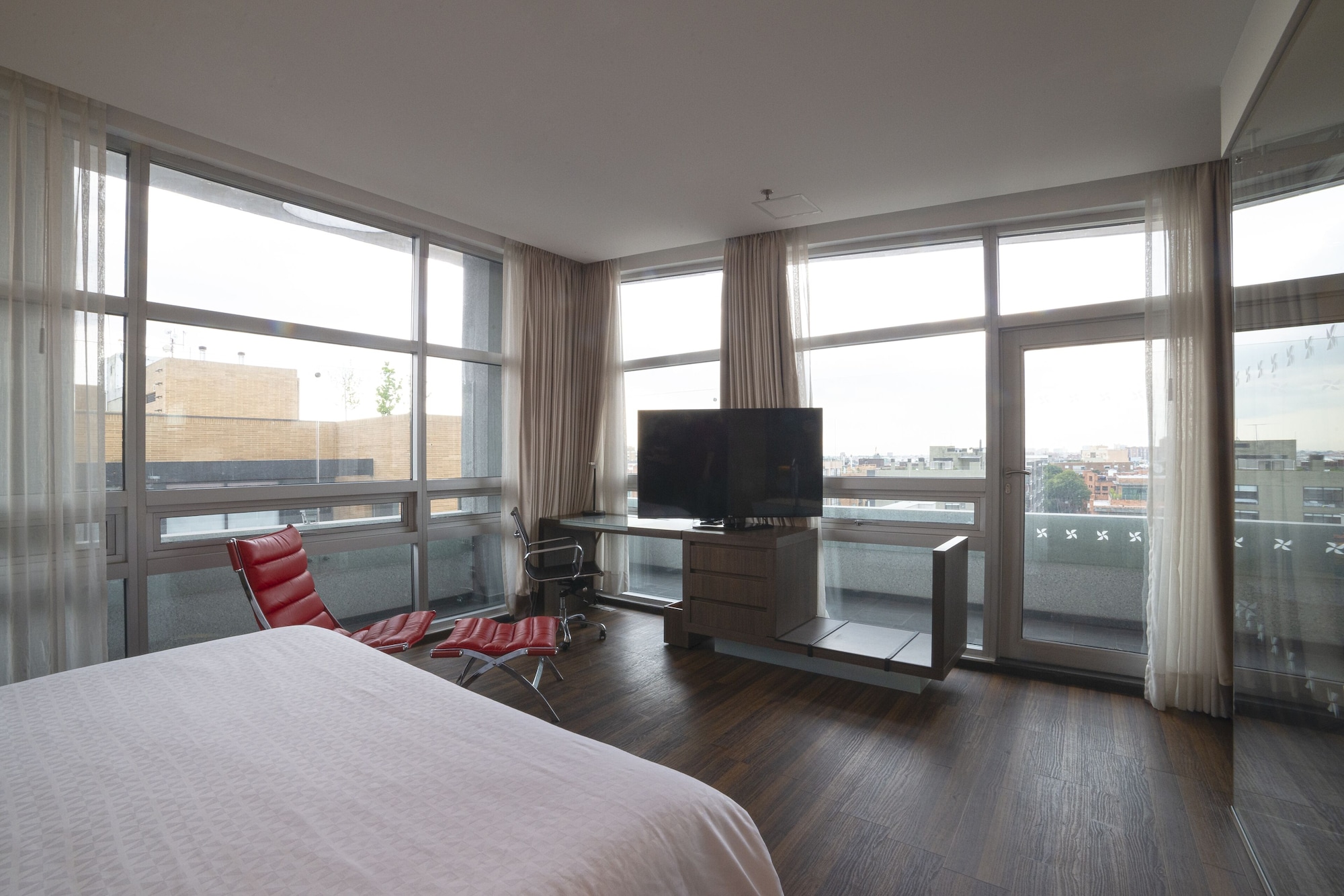 Junior Suite, King Bed, Club Floor
