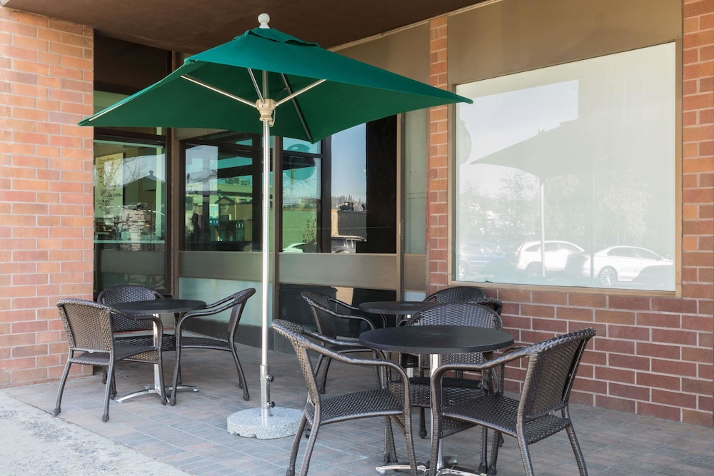 Ramada Plaza By Wyndham Prince George 35/44