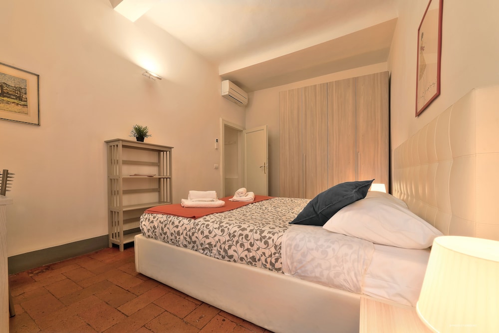 Wine Apartments Florence Colorino 5/19