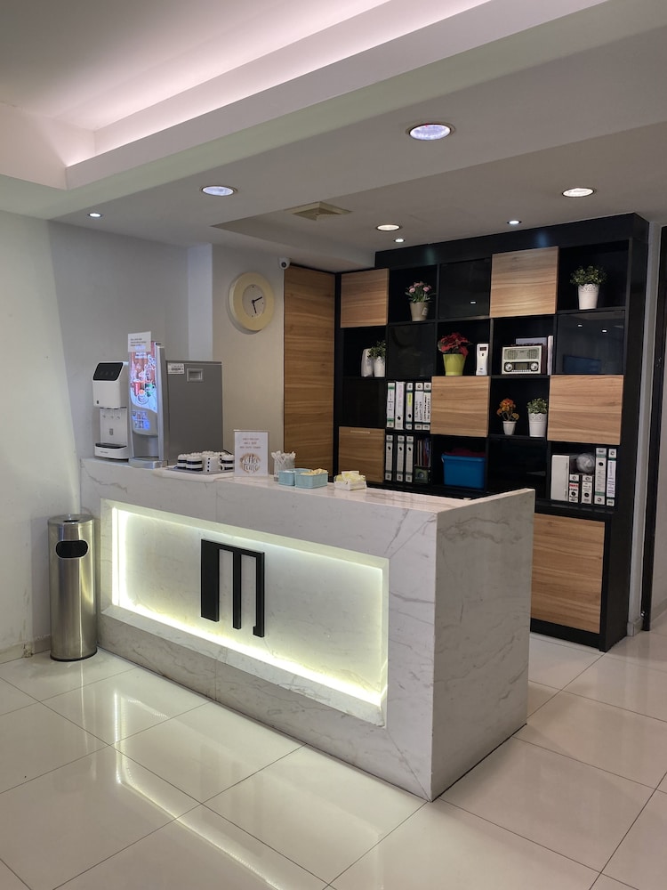 M Design Hotel 5/42