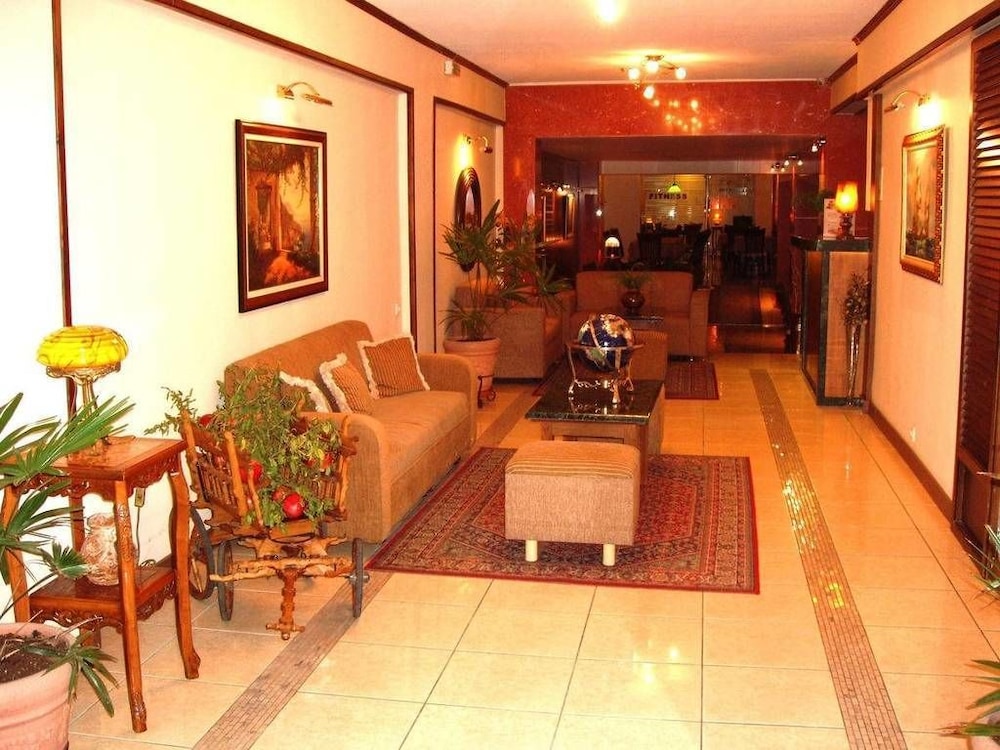 Lito Hotel 20/23