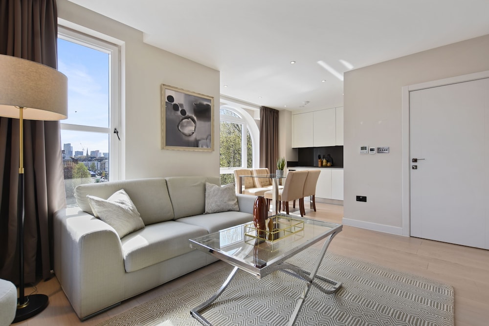 Vauxhall Bridge Road by Aeria Apartments 55/63