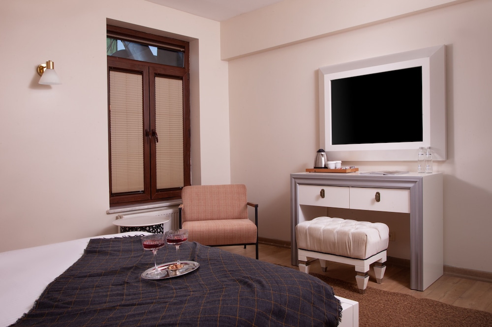 NINE ISTANBUL HOTEL 44/50