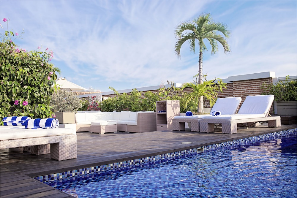 Casablanca Belle Boutique 25/50