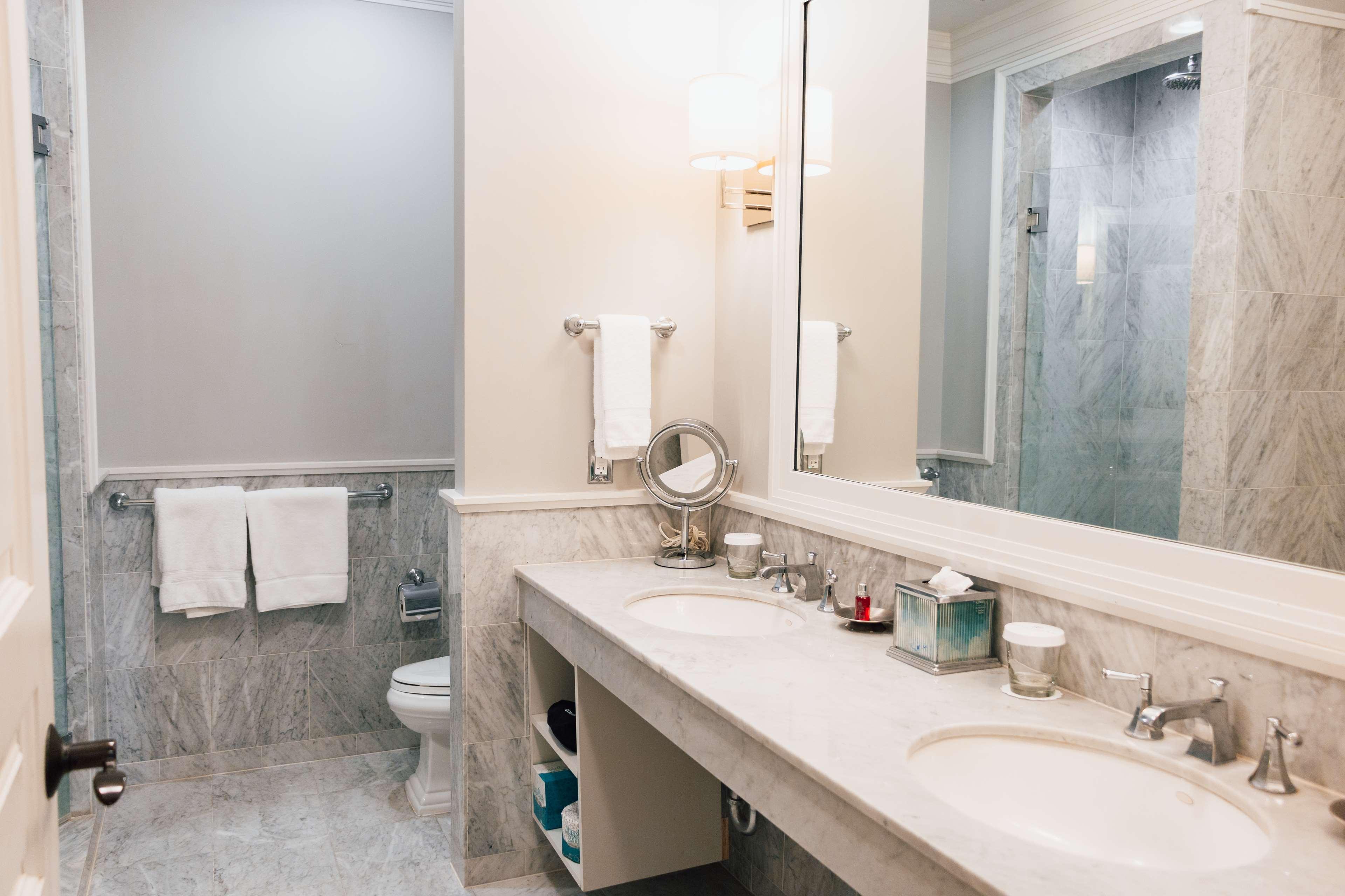 Buckingham, Suite, Royal Park Hotel 4/5
