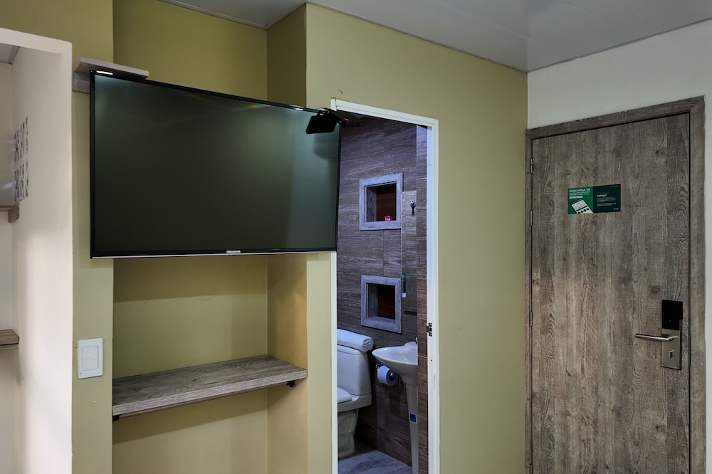 Ayenda 1420 Eco Suite 16/48