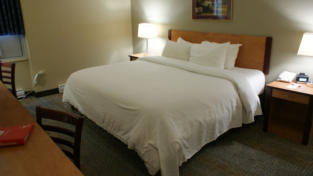 Canad Inns Destination Centre Windsor Park 18/51