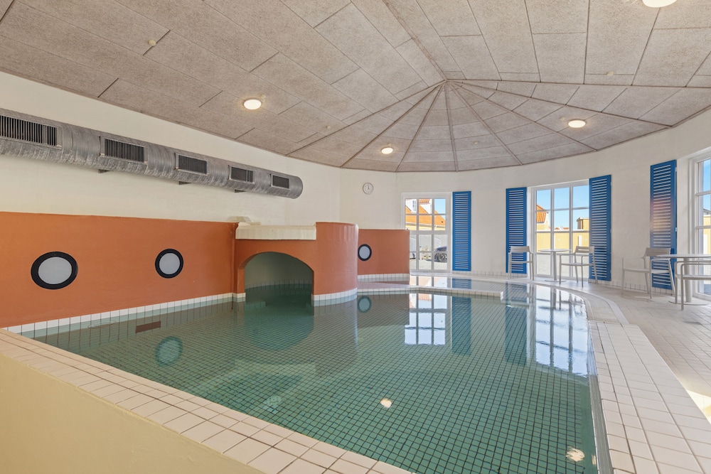 Lokken Badehotel 26/49