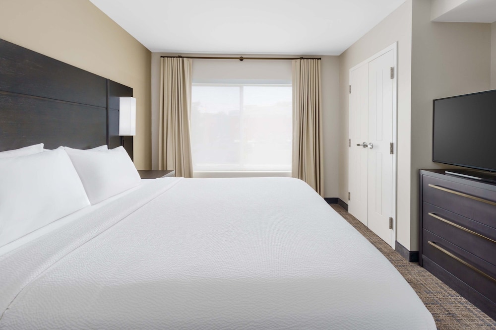Residence Inn New Haven Hamden 5/27