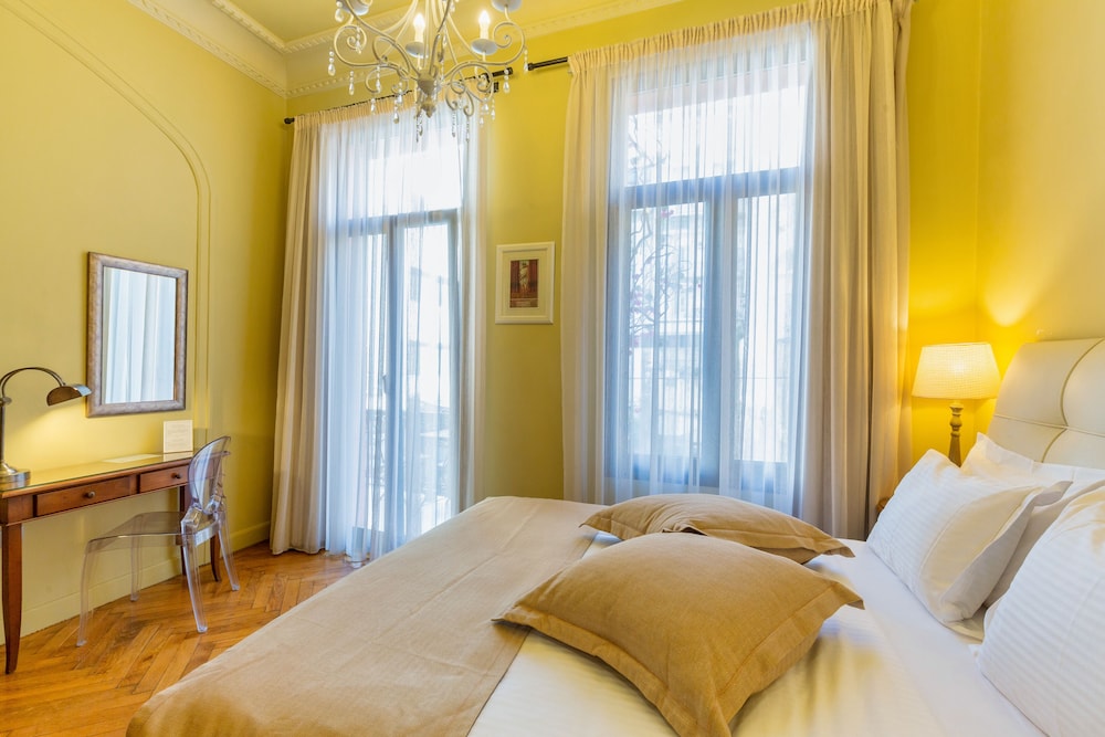 Sweet Home Hotel 26/75