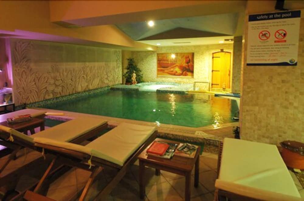 Derici Hotel 33/69