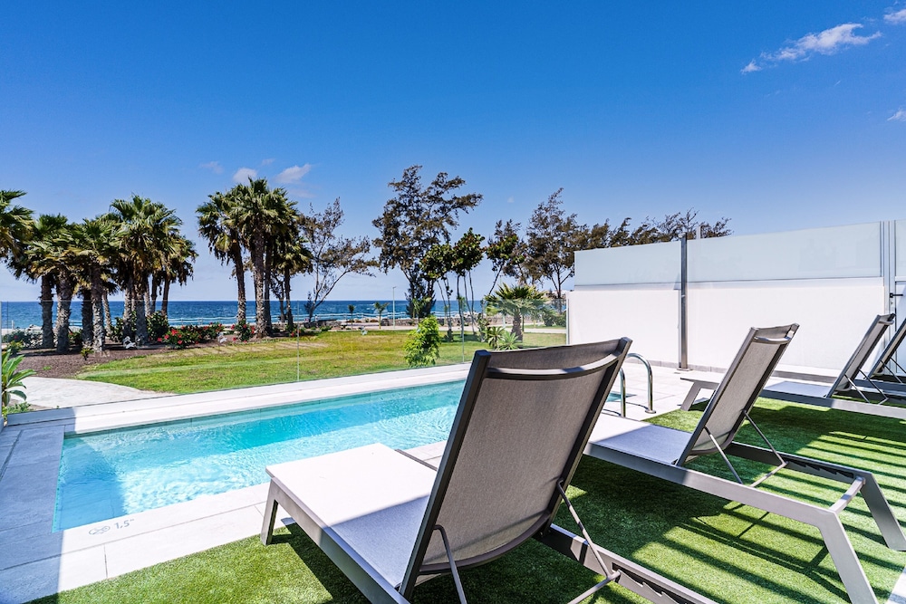 Resort Cordial Santa Agueda and Perchel Beach Club 11/79