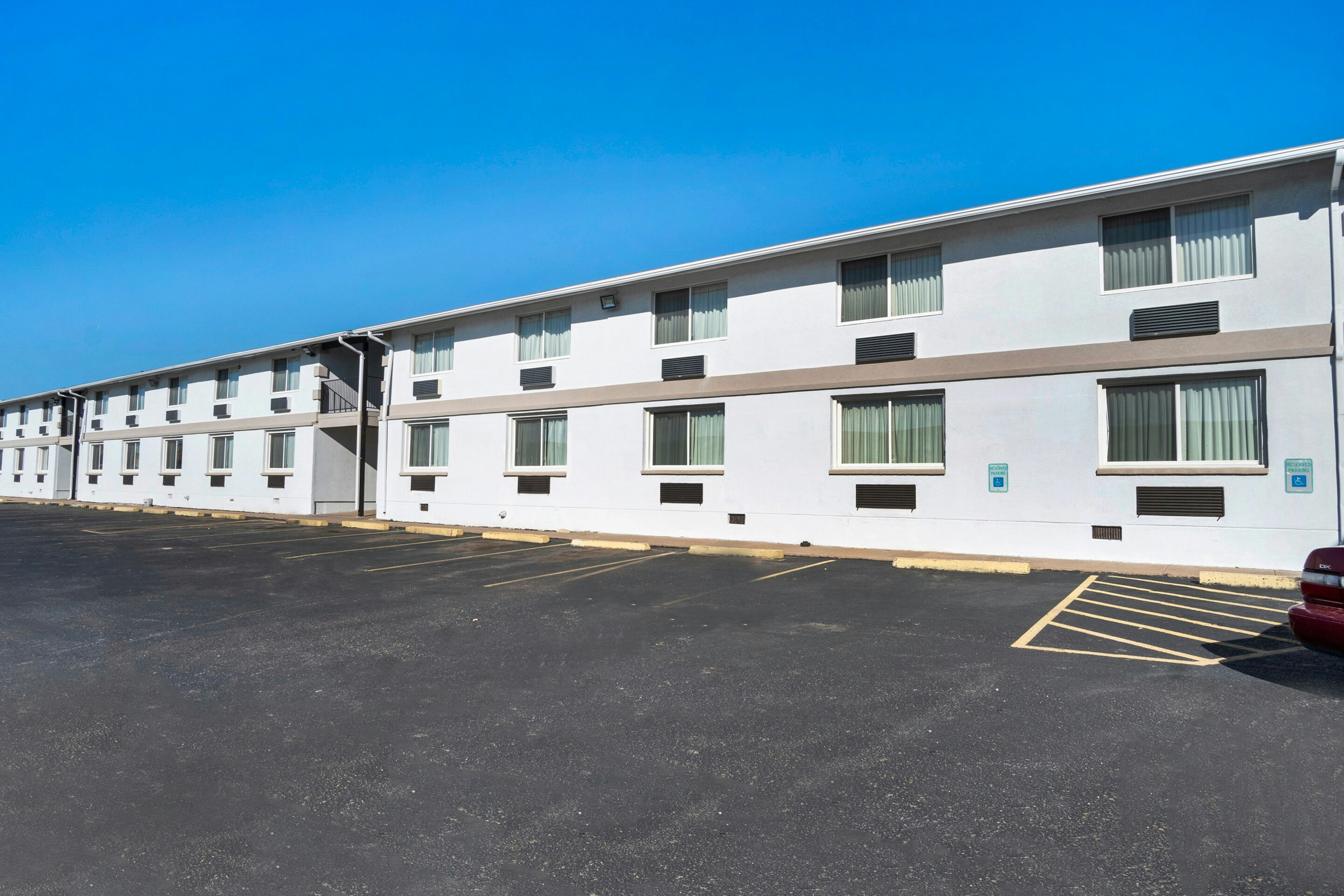 Townhouse Dodge City KS 2/22
