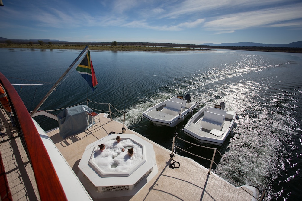 Shayamanzi Houseboats 39/50