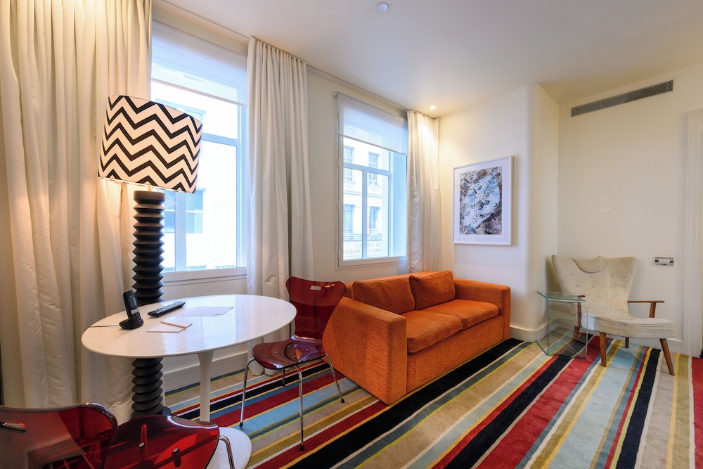 Hotel DeBrett 46/67