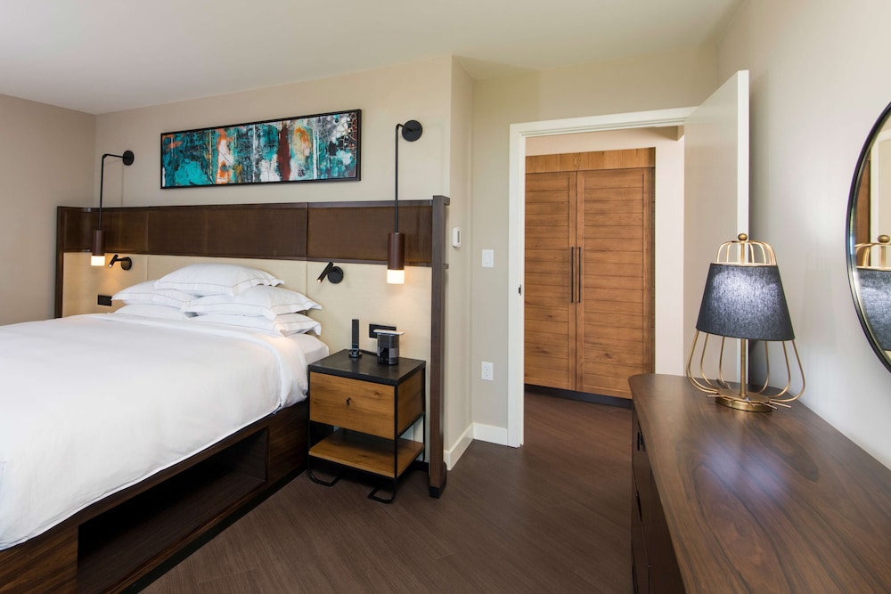 Hilton Grand Vacations Club Ocean Tower Waikoloa Village 18/52