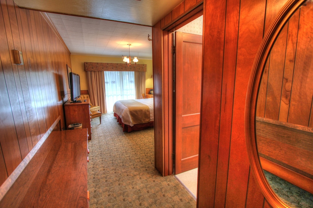 The Historic Gatlinburg Inn 44/66