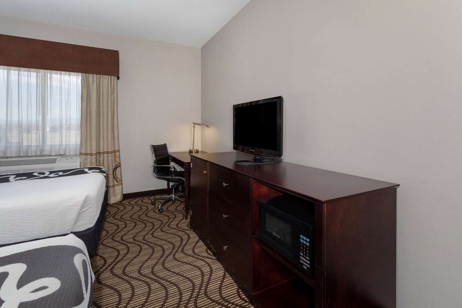 Baymont by Wyndham Henderson-Northeast Denver 46/58