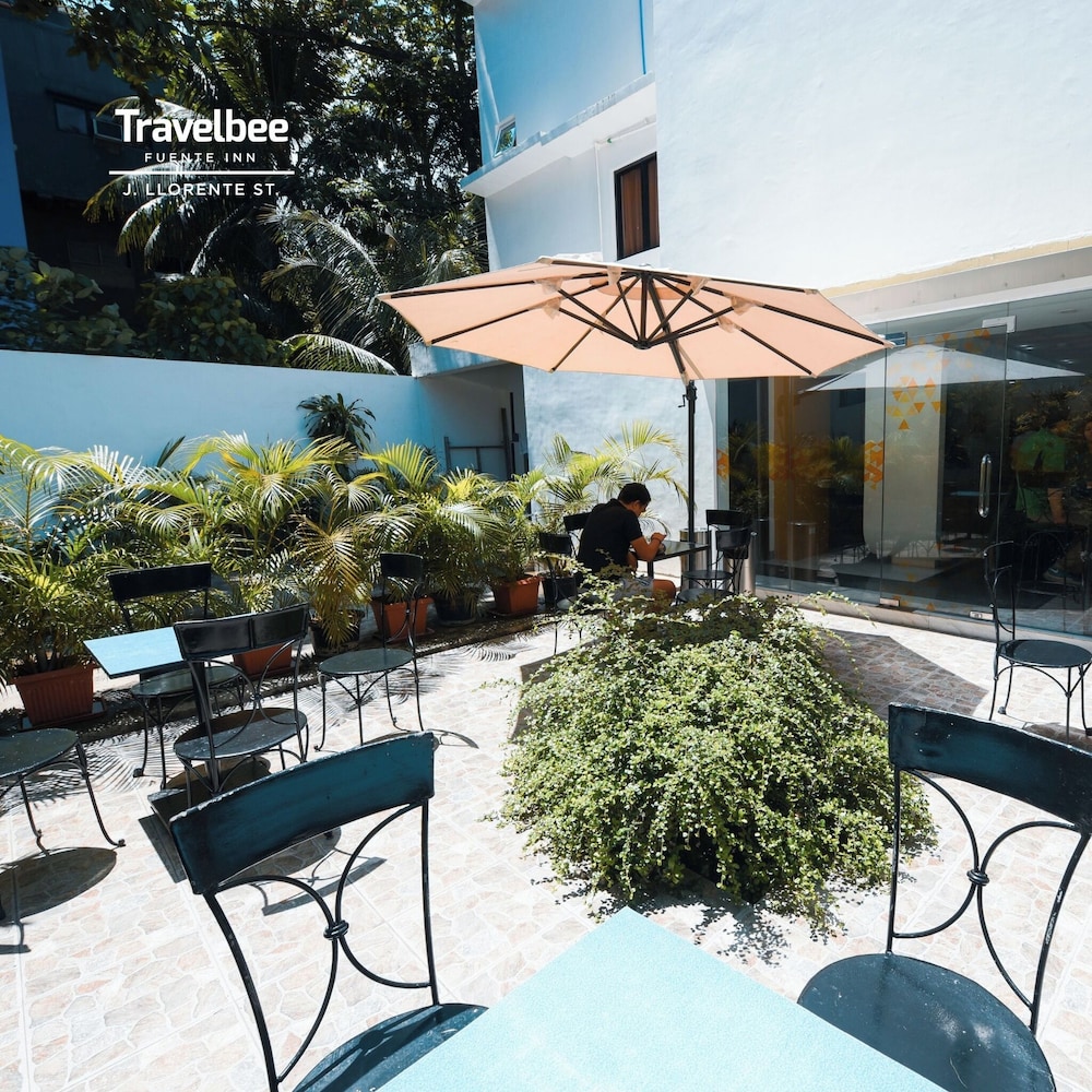 Travelbee Fuente Inn 41/52