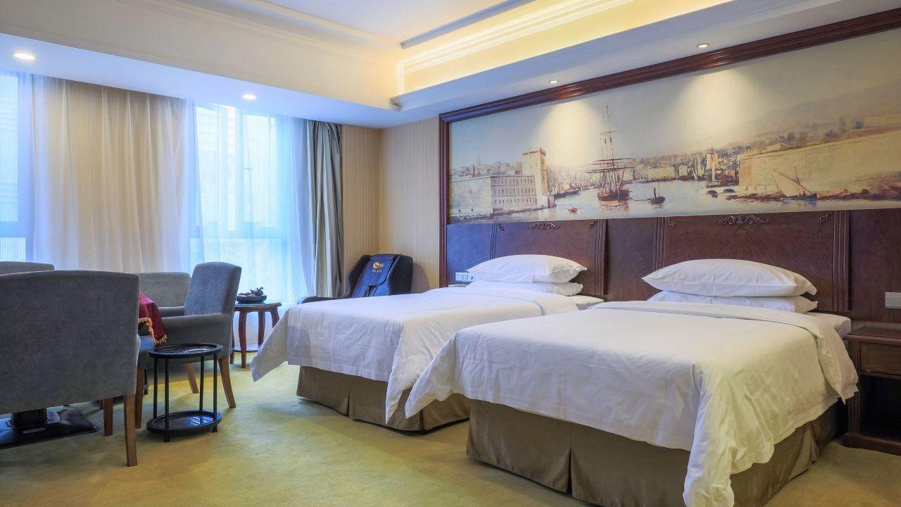 Vienna Hotel Jinshan New City Wanda Plaza 21/30