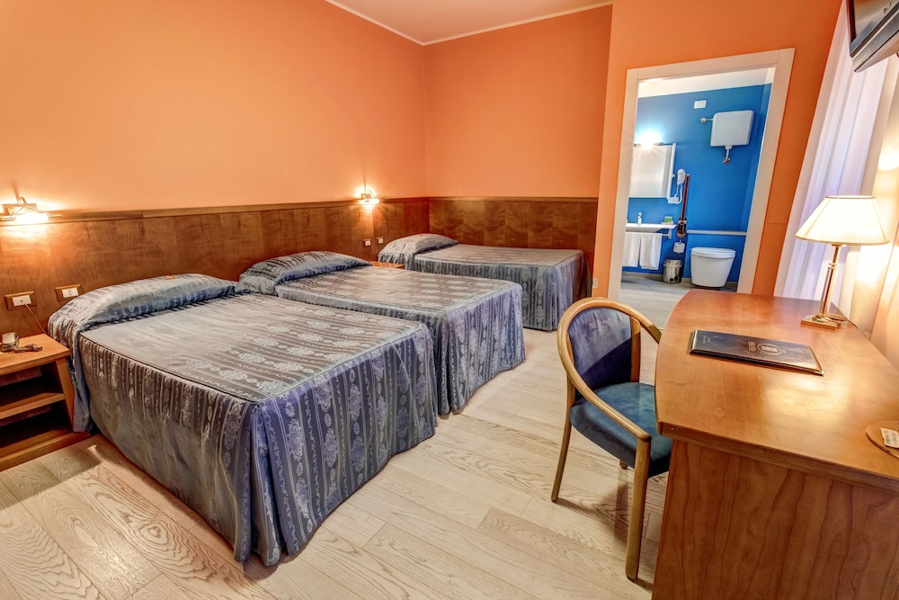 Hotel Italia 22/61