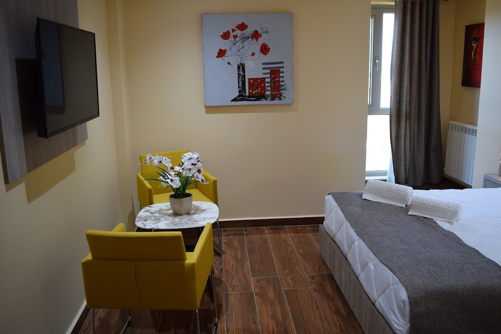 Hotel Zinou ZM 22/49