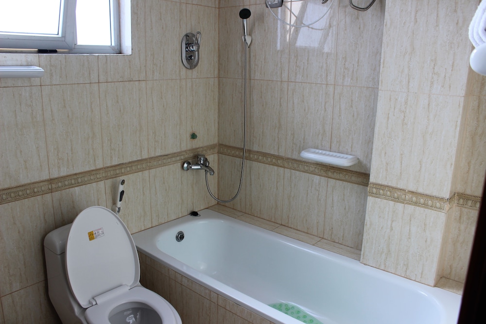 Oasis Hotel Apartment 12/57