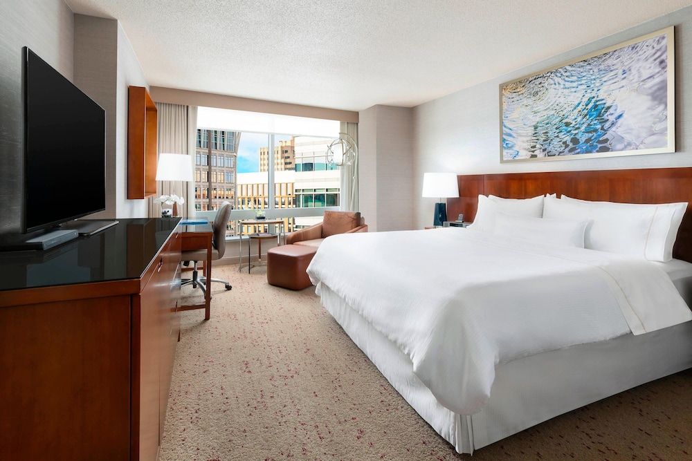 Westin Arlington Gateway 16/66