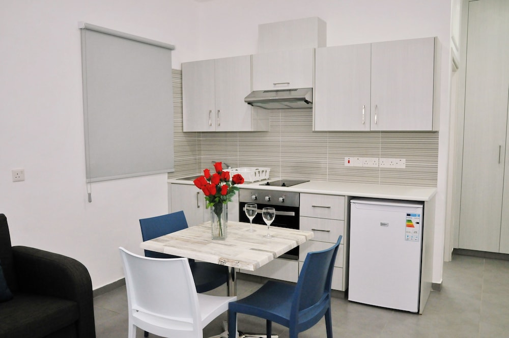 Kaos Hotel Apartments 34/41