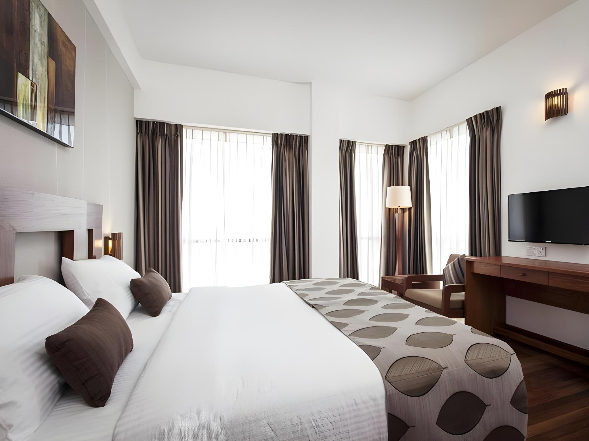 Room at THE OCEAN COLOMBO, COLOMBO