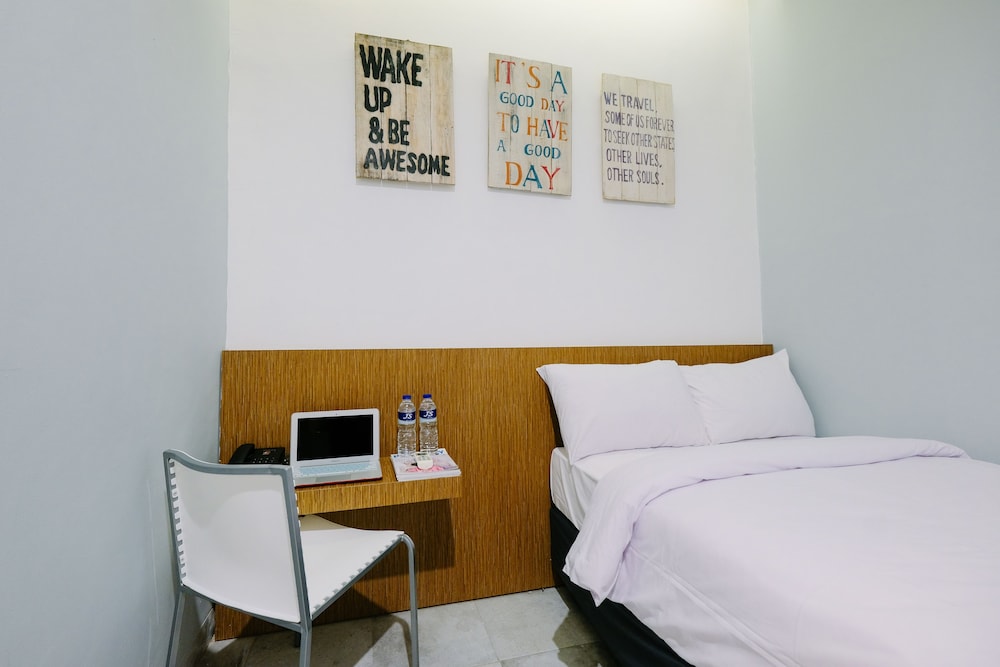 Lopi Hotel 18/36