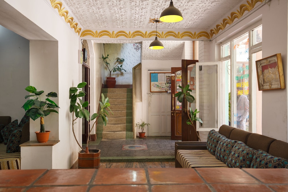 Kathmandu Nomad Hotel 33/39