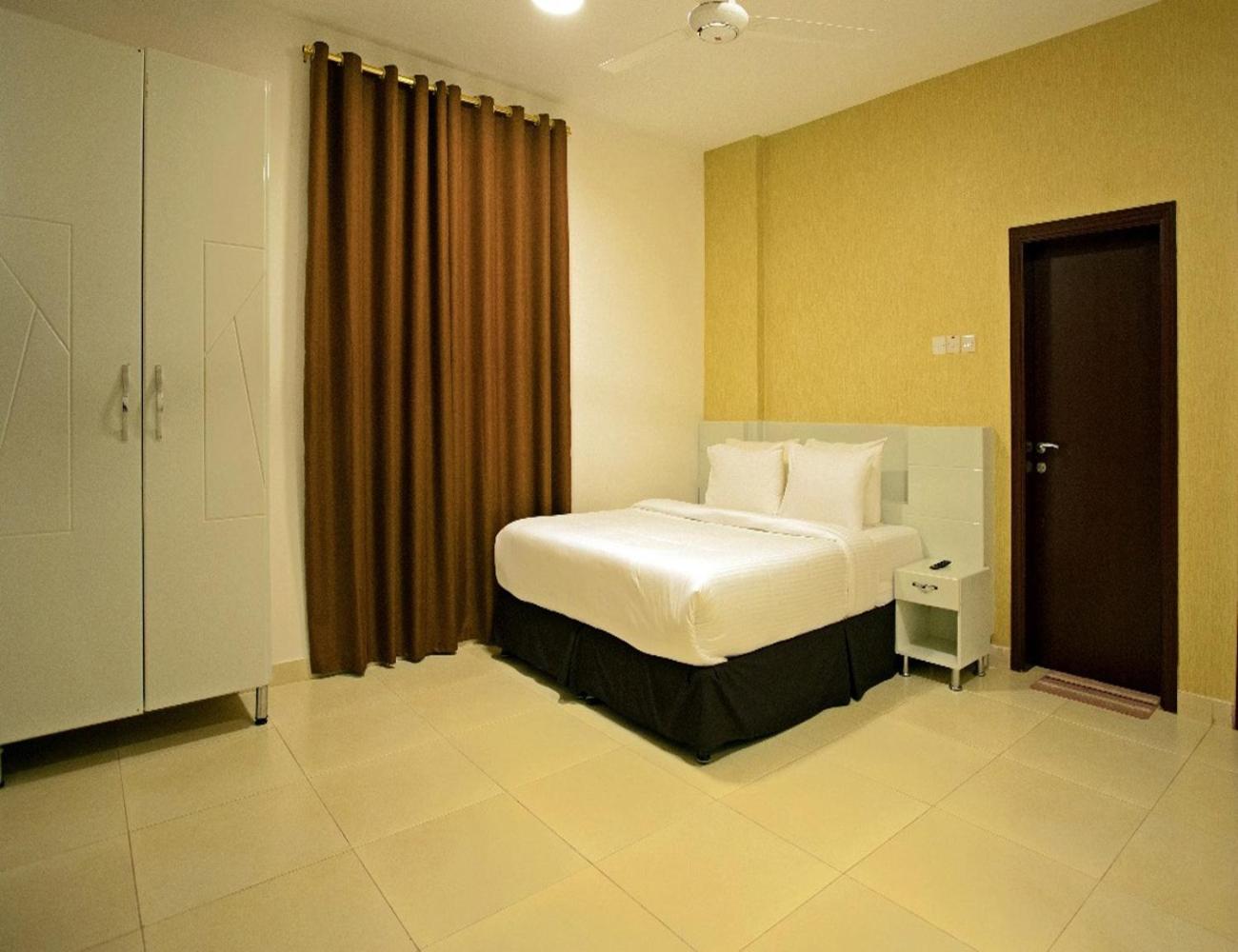 1 Bedroom, Apartment