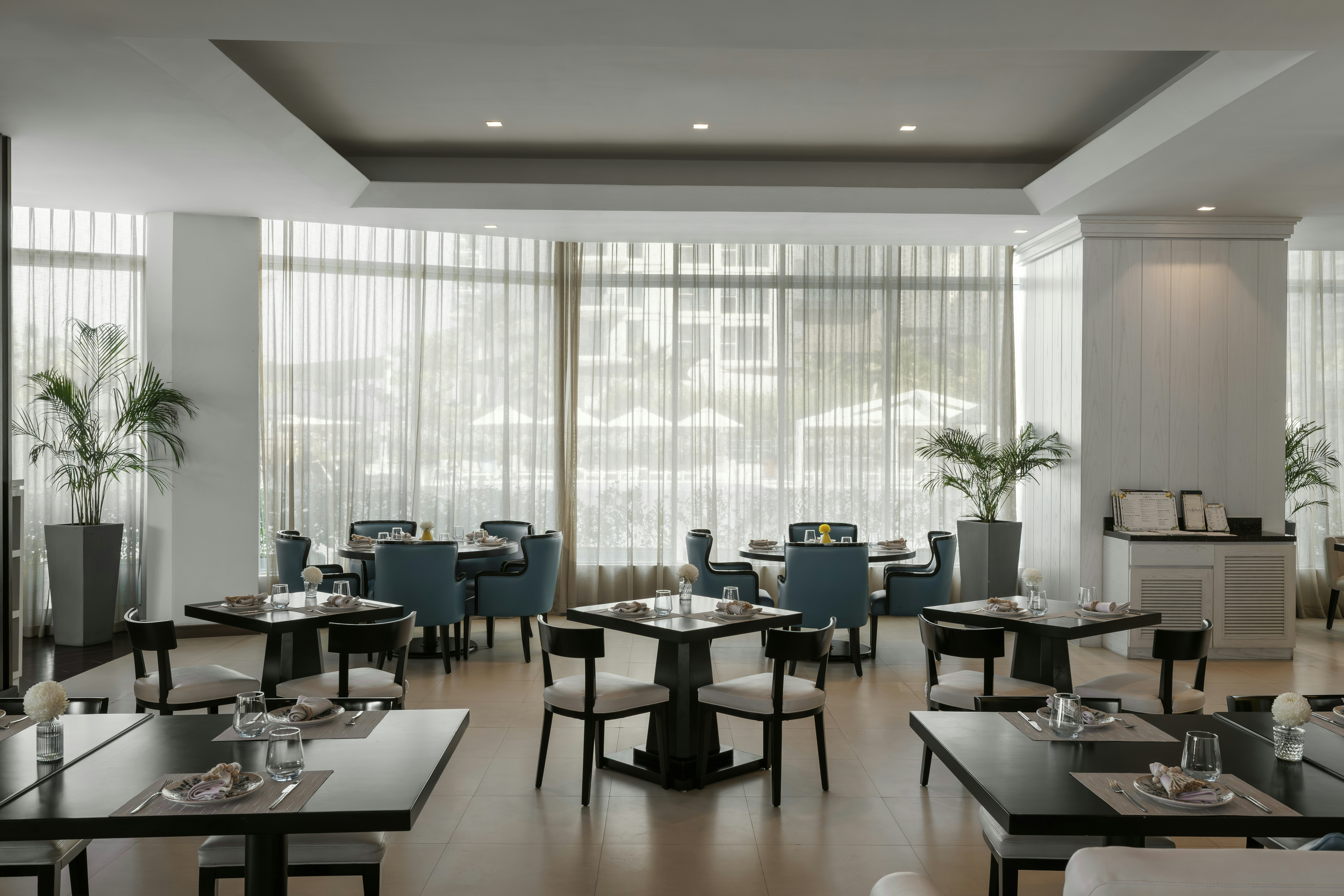 Hilton Dubai Jumeirah 65/84